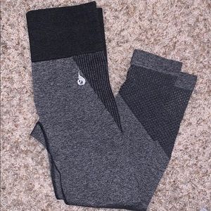 Black charcoal Ryderwear seamless leggings